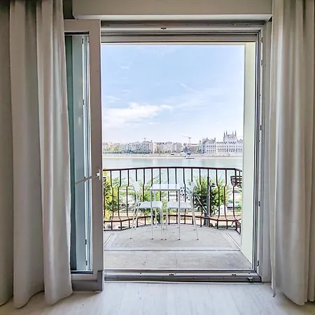 B40 Apartment With Parlament View Budapest Exterior photo