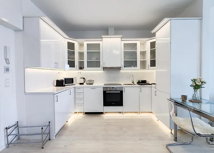 B40 Apartment With Parlament View